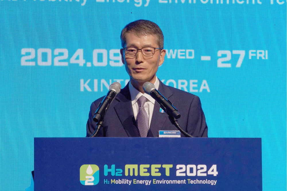 2. 개막식_개막사_강남훈 조직위원장_저용량.png